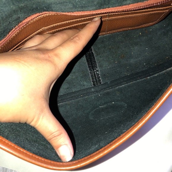 SALE Dooney & Bourke Purse - Picture 13 of 15